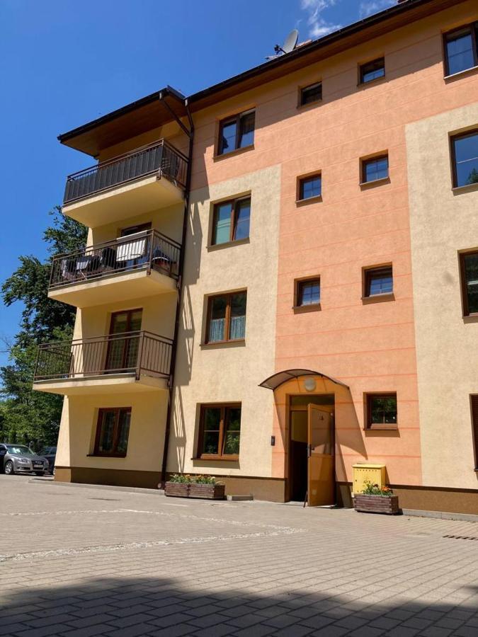 Апартаменты Apartament Szarlotka Еленя-Гура Экстерьер фото